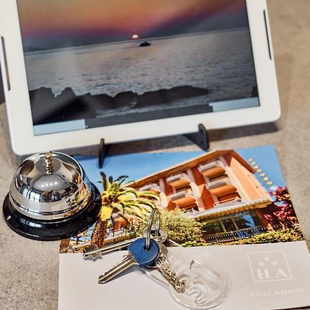 Hotel Astoria Bordighera Eksteriør billede