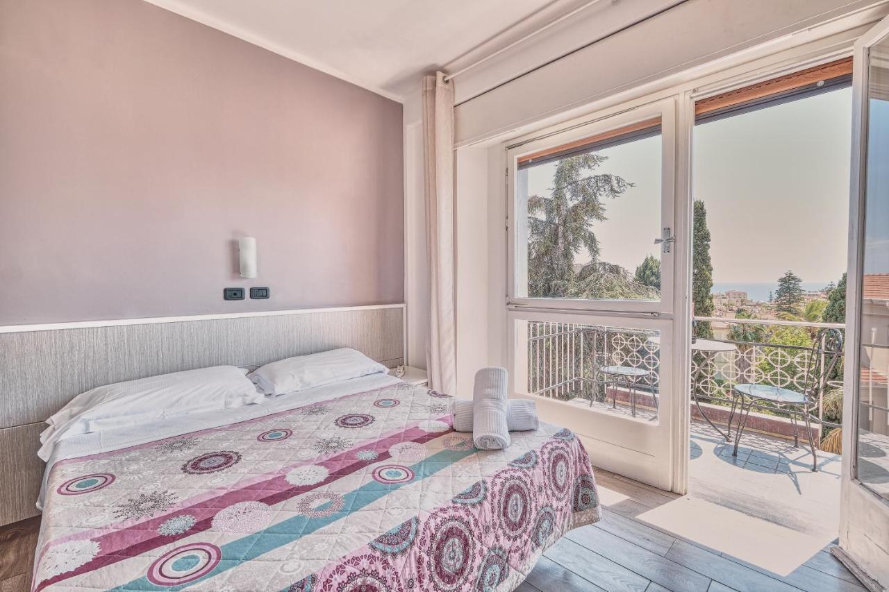 Hotel Astoria Bordighera Eksteriør billede