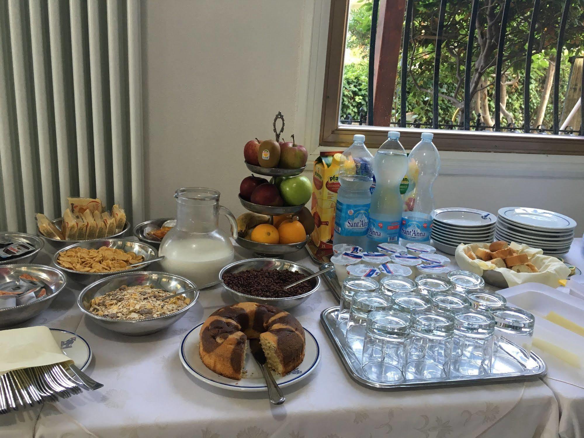 Hotel Astoria Bordighera Eksteriør billede