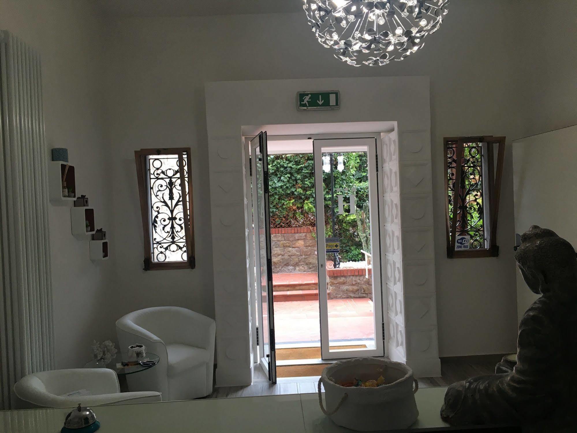 Hotel Astoria Bordighera Eksteriør billede